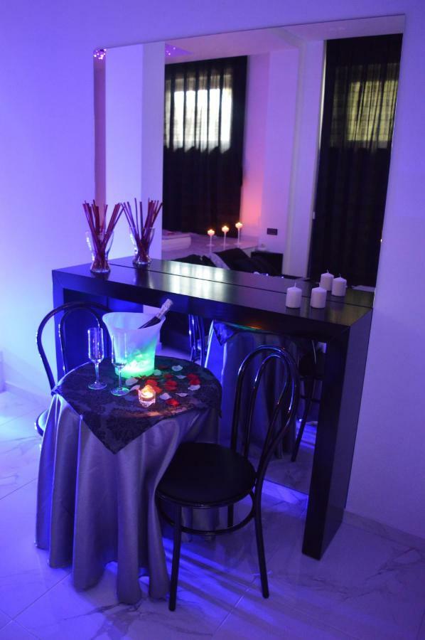 B&B Vesuvius Napoli Bagian luar foto