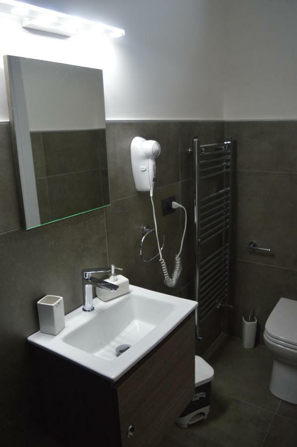 B&B Vesuvius Napoli Bagian luar foto